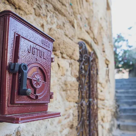 La Petite Maison Hébergement de vacances *